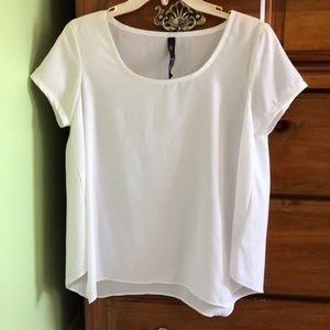 Jessica Simpson new shirt size small